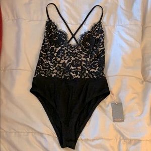 Lace body suit